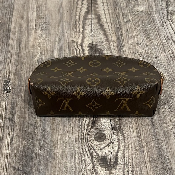 Louis Vuitton Monogram Make Up Cosmetics Clutch Pouch Mini Bag - Picture 5 of 14